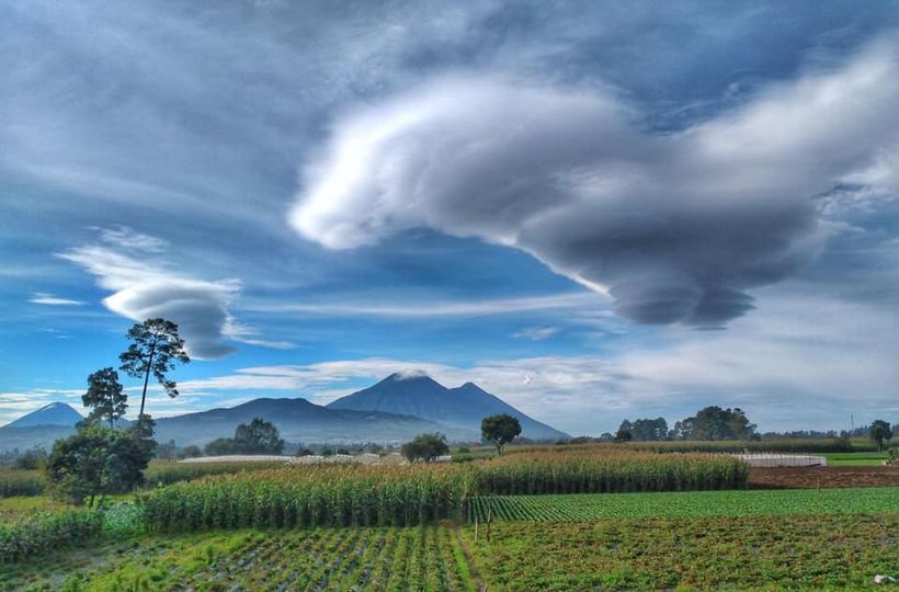 "BIENVENIDOS A LA UNIVERSIDAD DE SAN CARLOS DE GUATEMALA